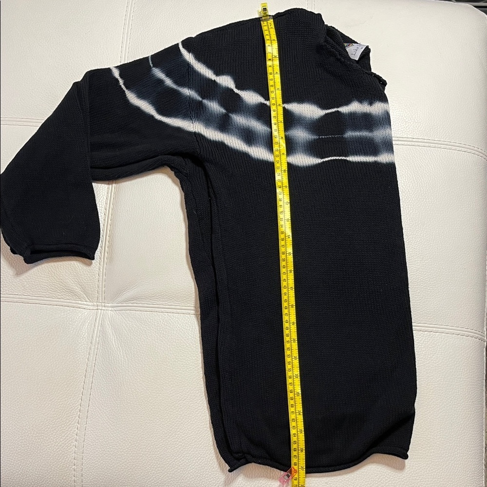 Like Love Tie-Dye Sweater - Picture 4 of 9